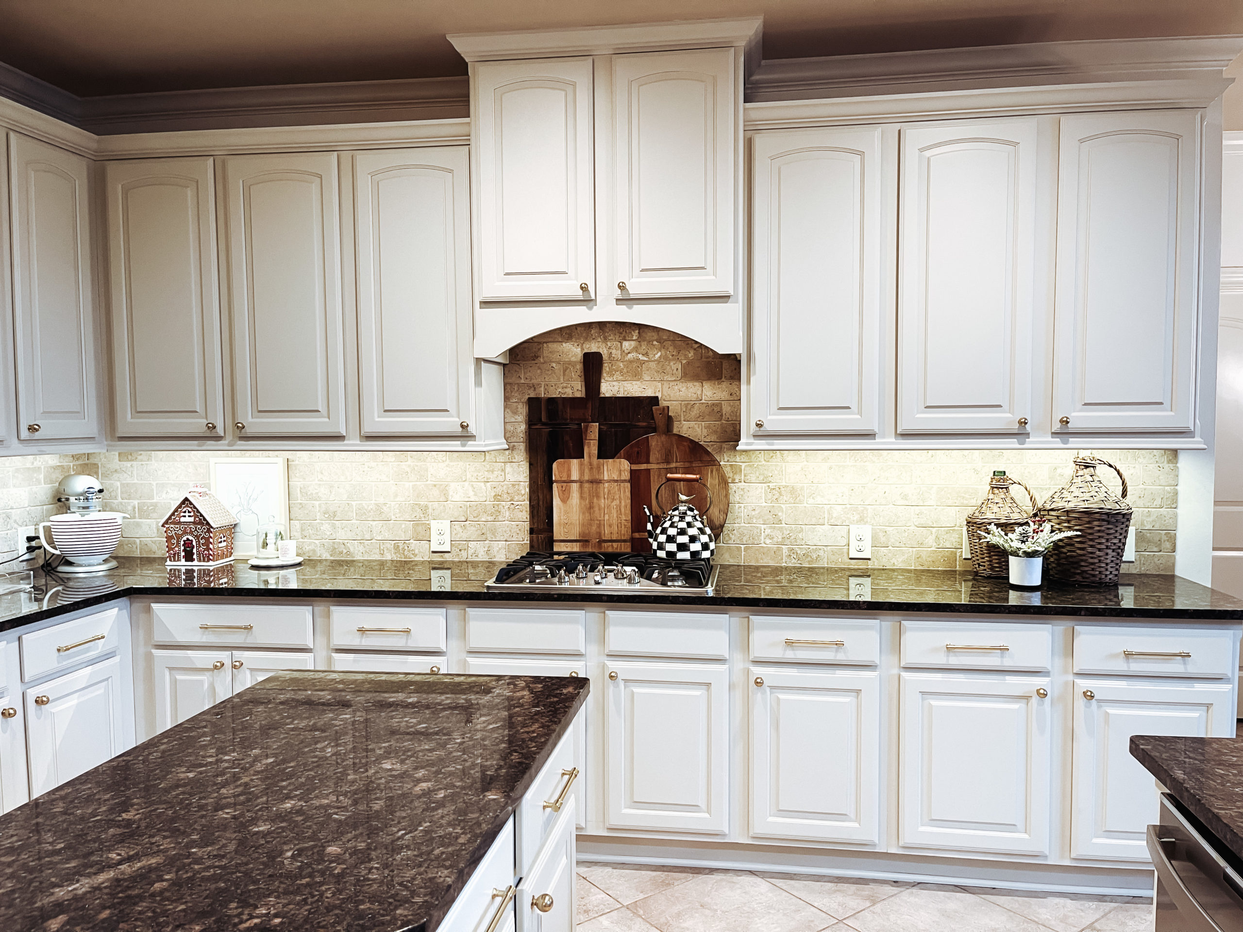 How to Paint Your Cabinets Like a Professional